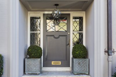 Get Professional Front Door Painting To Leave a Good First Impression on Guests